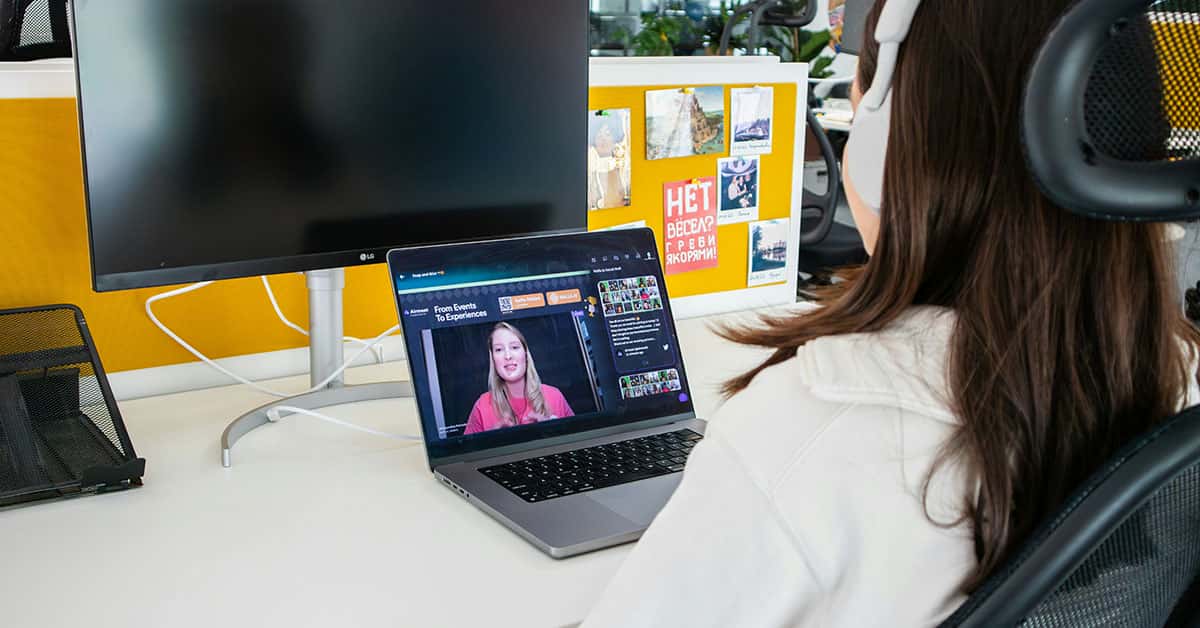 Human-Assisted AI Chat Support in BPO