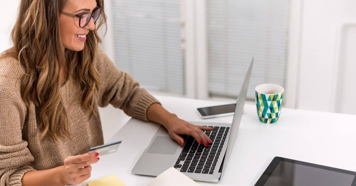 Rating Moderation in BPO