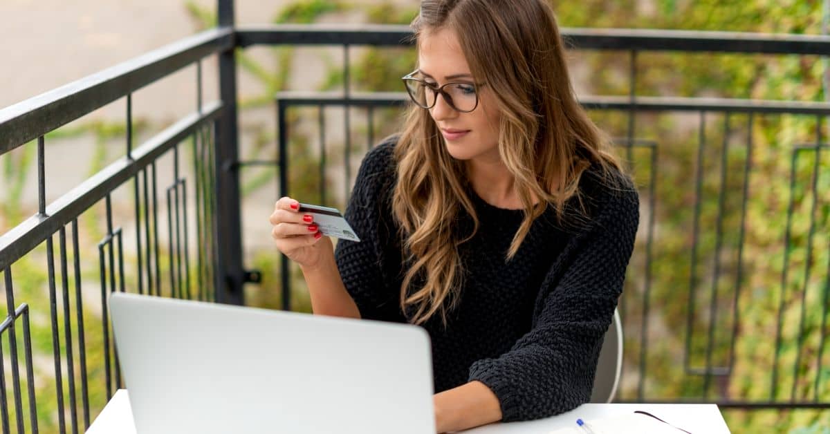 Retail Omnichannel Pricing Synchronization Back-End Support in BPO