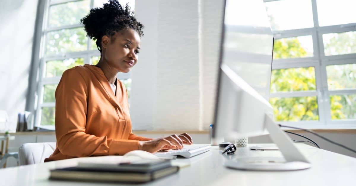 Cross-Border Compliance Management Support in BPO