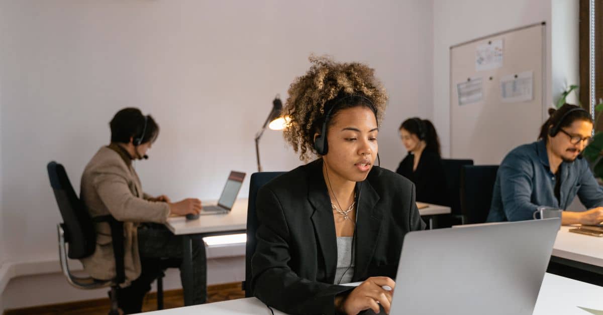 Delivery Confirmation Support in BPO