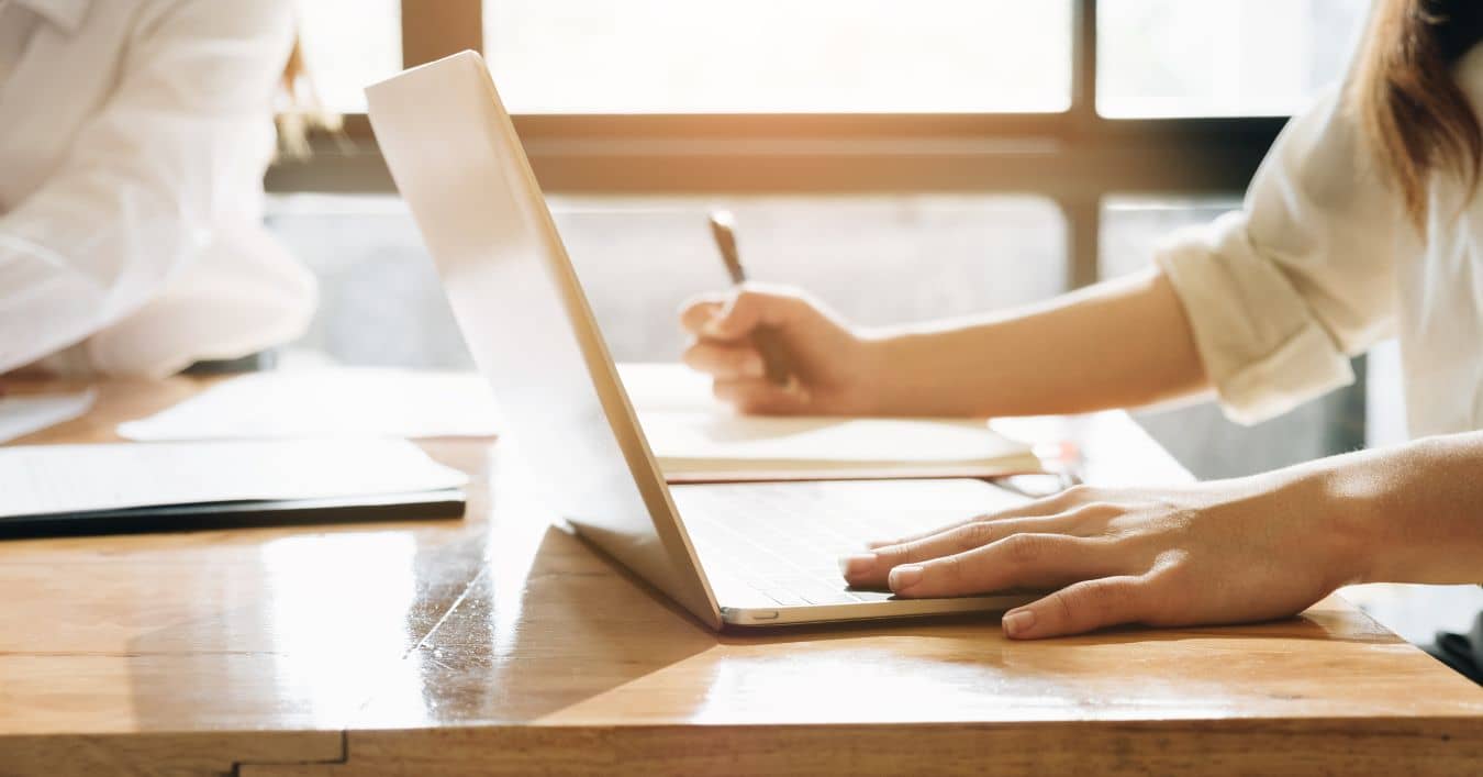 Interactive Chat Scenario Writing Service in BPO