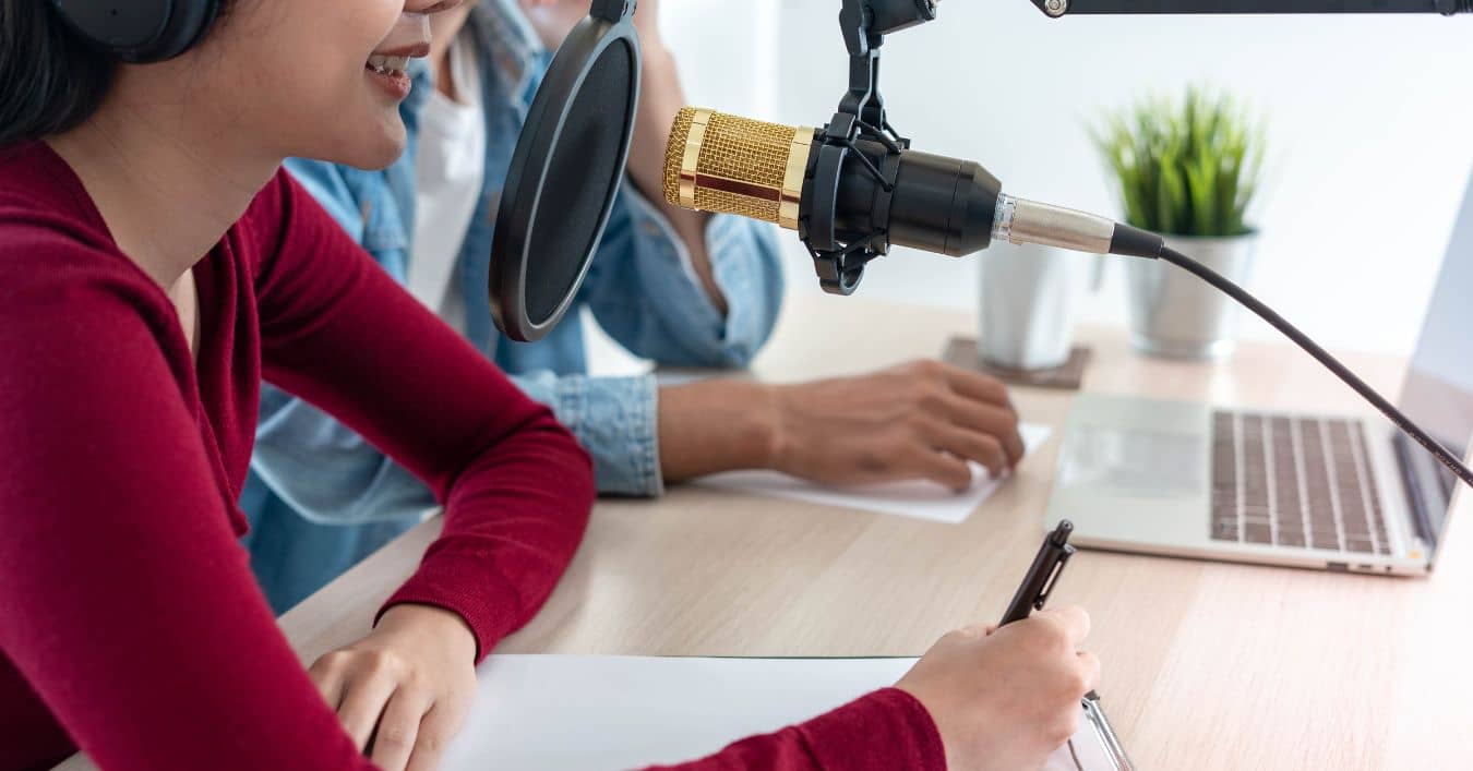 Podcast Show Notes Writing Service in BPO