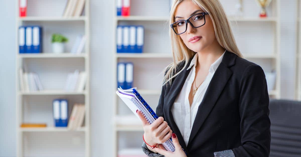 Smart Assistant Content Writing Service in BPO