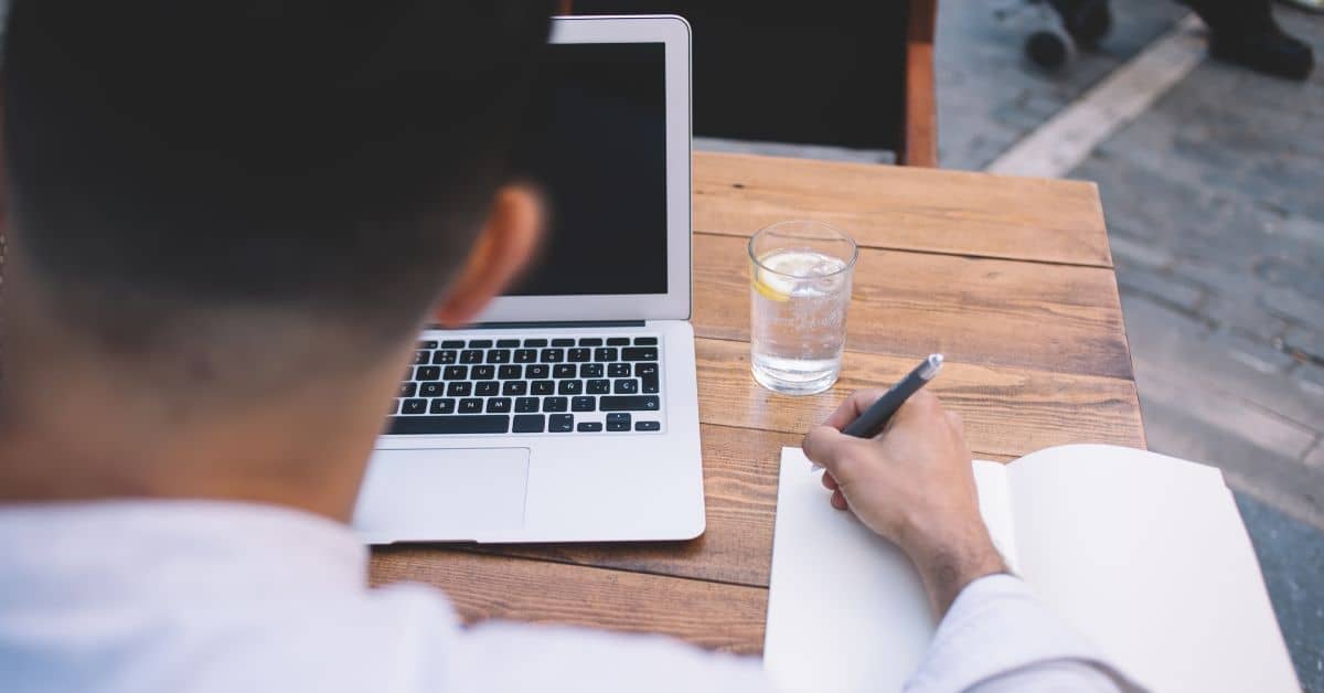 Investor Relations Content Writing Service in BPO