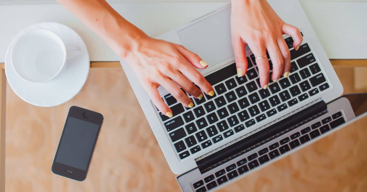 Mobile-Friendly Content Writing for E-Commerce Service in BPO