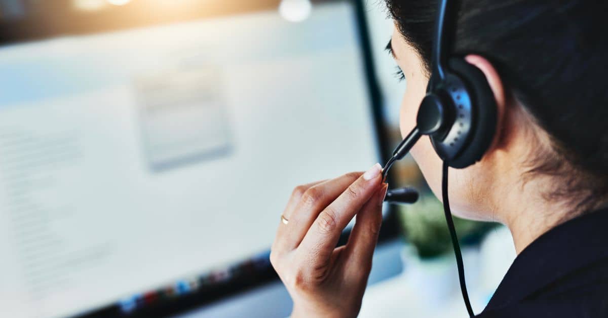 Steps to create quality assurance scorecards that improve call center customer experience