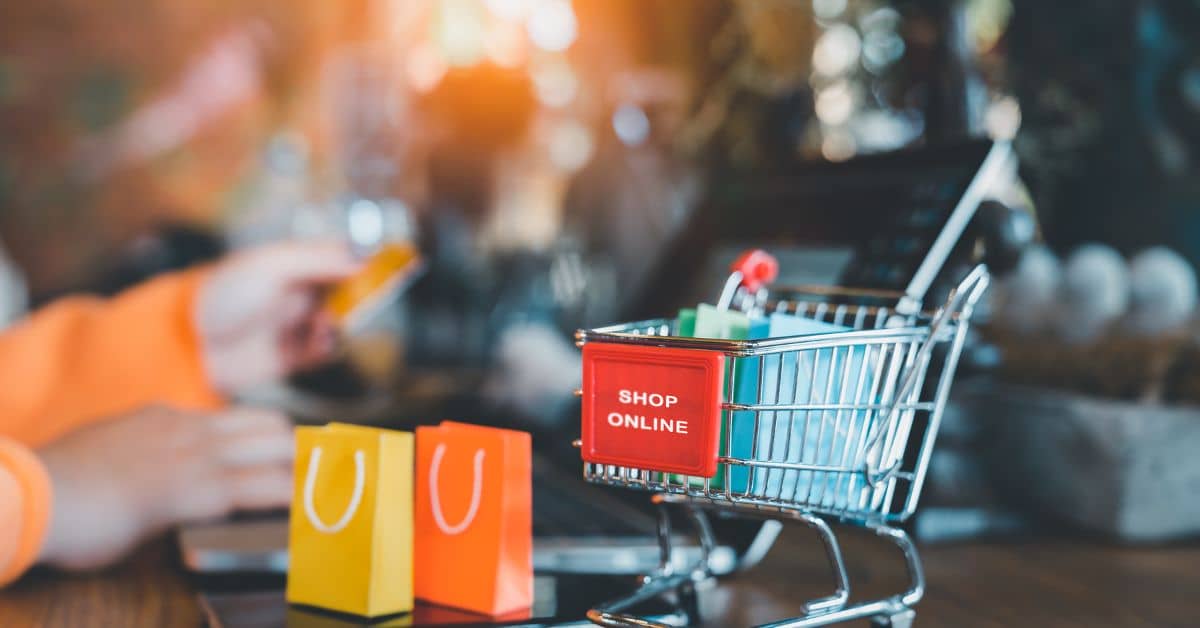 Why More and More E-commerce Companies Are Using Call Centers