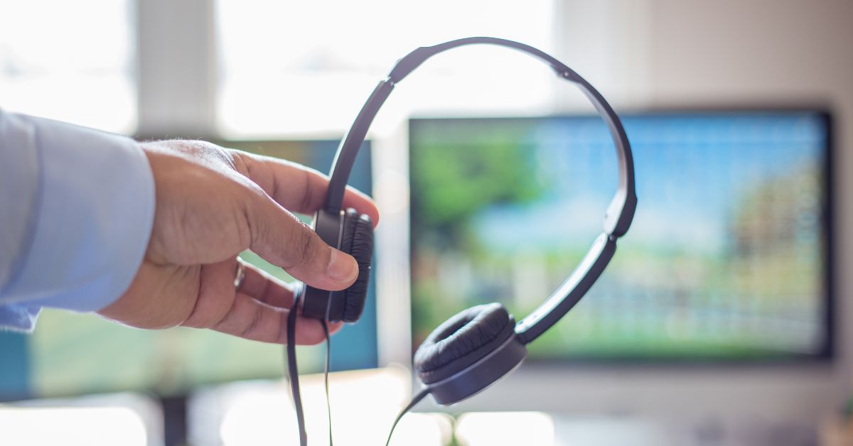 Omnichannel Dynamic Service Customization Based on Customer Data in BPO