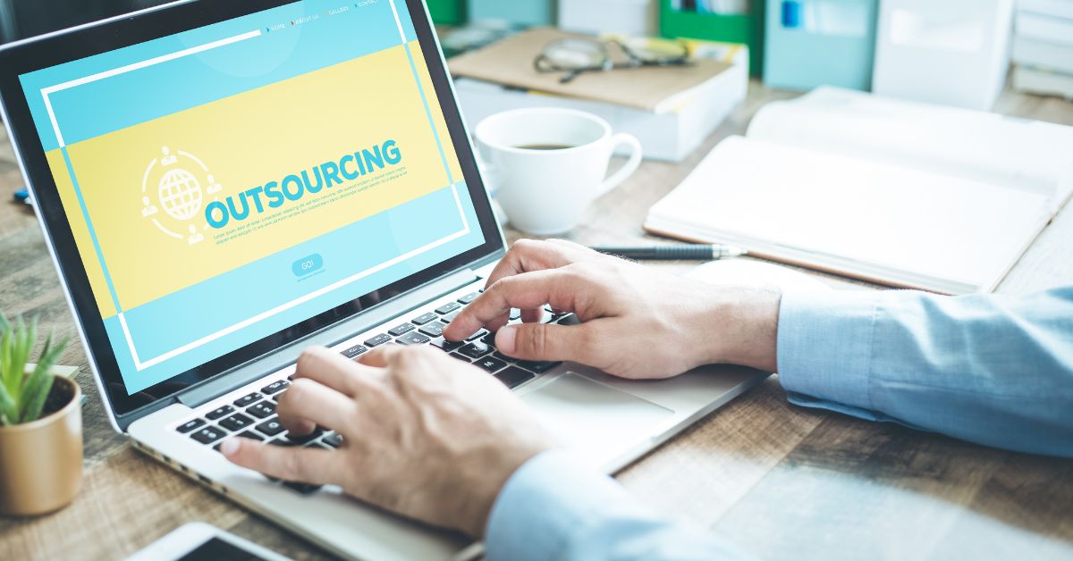 The Complete Guide to Outsourcing Back Office outsourcing